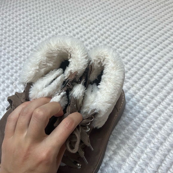 Madden NYC Furry Tan Winter Boots - Picture 3 of 8